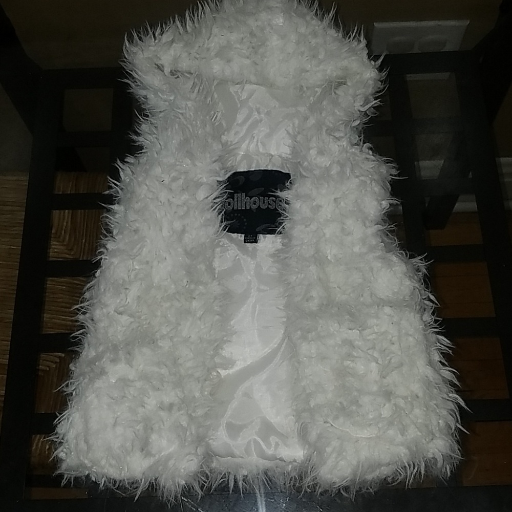 Sold----Dollhouse Fur Vest 2T